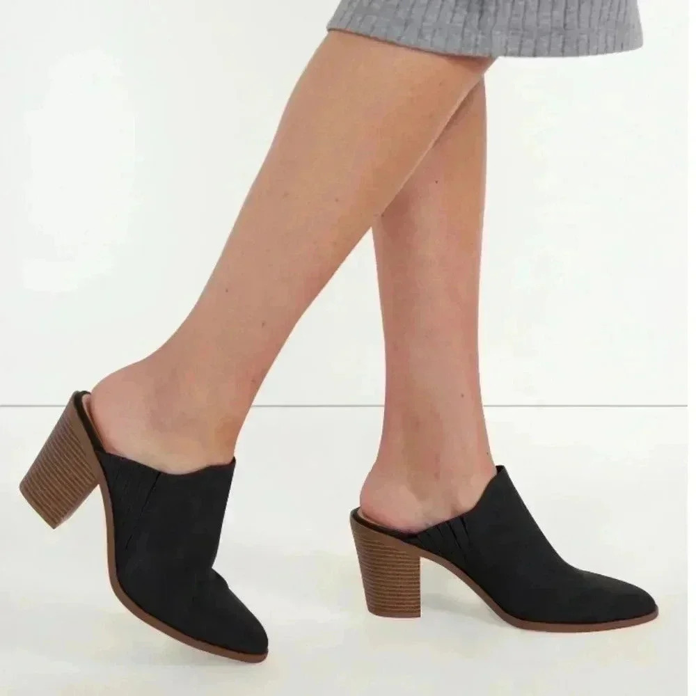 Time and Tru Women's Block heels slip on Mules. Size 7 . NWT